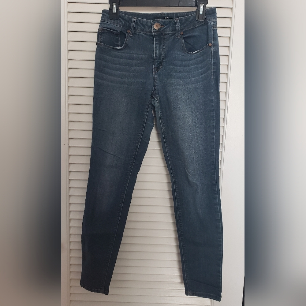 1822 Denim Dark Blue Adrianna Skinny Jeans